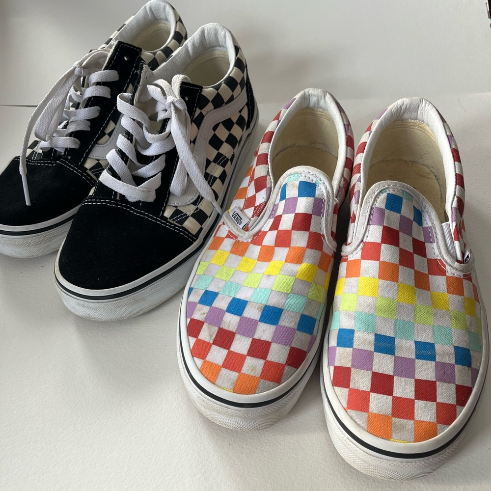 Vans Kids Shoes - Black and Multicolor Checkered Rainbow Kids size 3